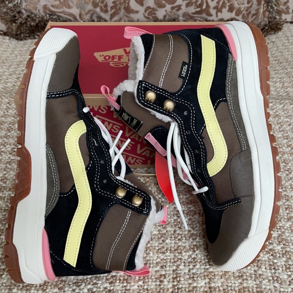 Vans Ultrarange Exo Hi Mte Canteen/Marshmallow WMN - Picture 11 of 16